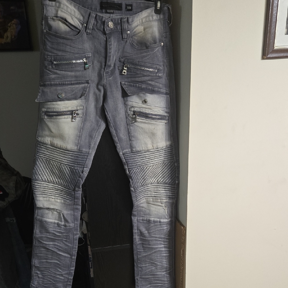 Urban Edge Skinny Jeans in Washed Gray